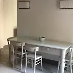 Garden דירה *